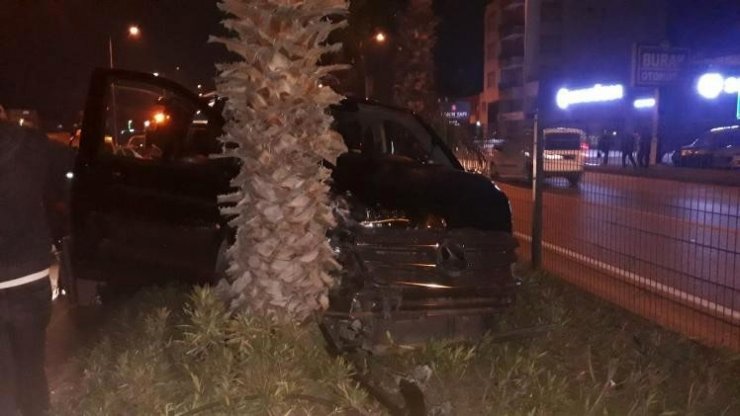Antalya’da trafik kazası geçiren Özhaseki’den teşekkür mesajı