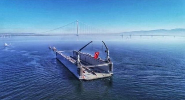 Askeri yüzer havuz Altınova’da inşa edildi