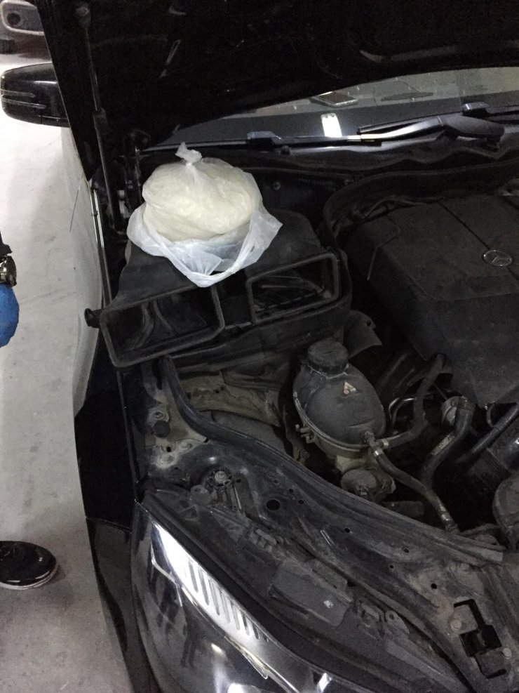 Aydın'da otomobilin hava filtresinde 1 kilogram uyuşturucu ele geçirildi