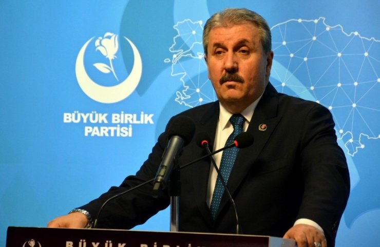 BBP Genel Başkanı Destici: “Yeni bir darbe girişimine ihtimal vermiyoruz”
