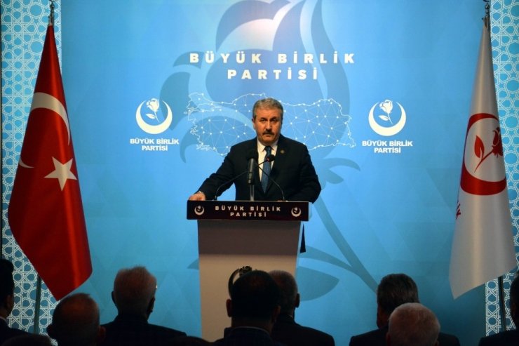 BBP Genel Başkanı Destici: “Yeni bir darbe girişimine ihtimal vermiyoruz”