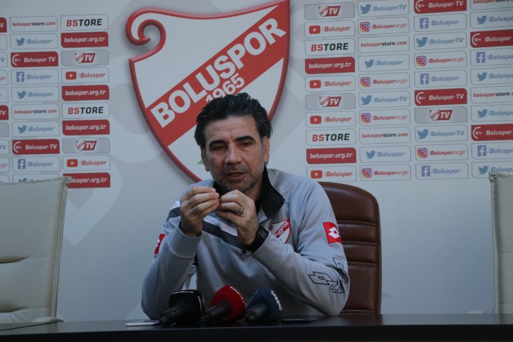 Boluspor Teknik Direktörü Osman Özköylü'den hakem kararlarına tepki: