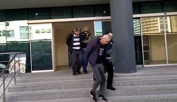 Ampulün içerisinde uyuşturucu satan 3 kişi tutuklandı