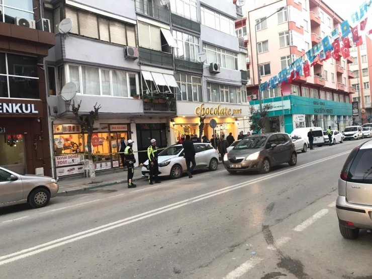 Esnafı iş yerinde tüfekle vurarak öldürdüler