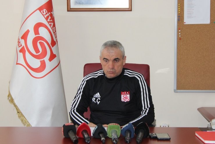 Çalımbay: “Bize böyle davranacaklarını bilseydik, kesinlikle kupaya ağırlık vermezdik”