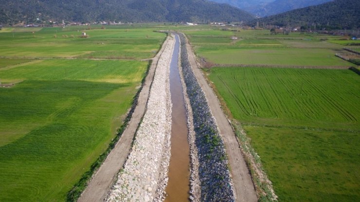 Söke Kisir Çayı ıslah çalışmasında sona yaklaşıldı