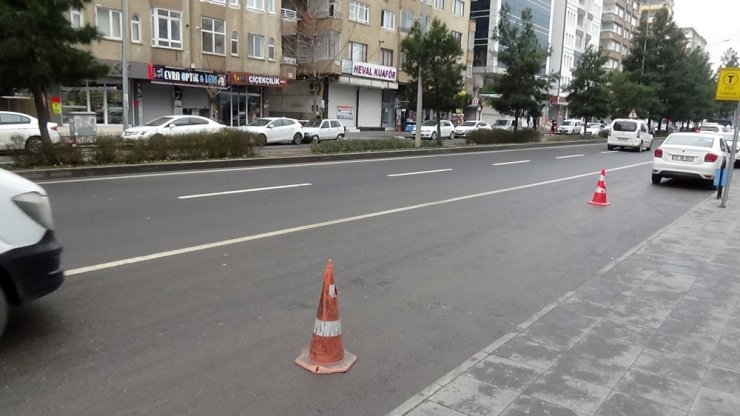 Diyarbakır’da korkunç kaza: Başı aracın ön camına çarptı, ardından takla atarak arka camından içeri girdi