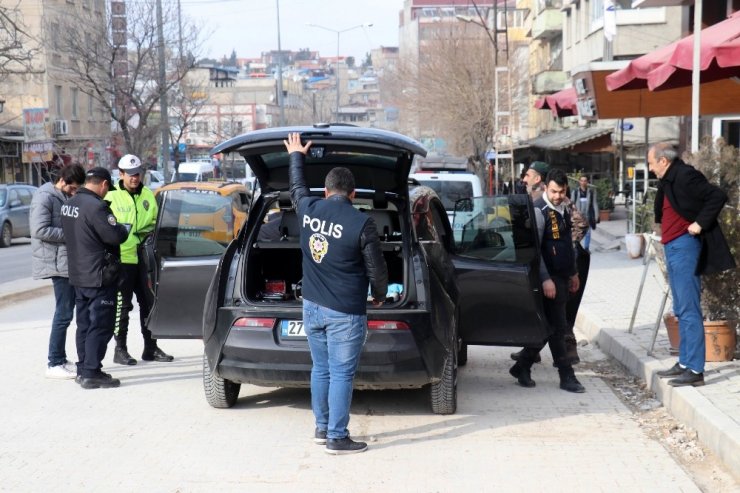 Gaziantep’te helikopter destekli trafik uygulaması