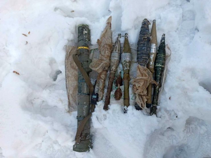 Derecik kırsalında AT-40 füzesi ele geçirildi