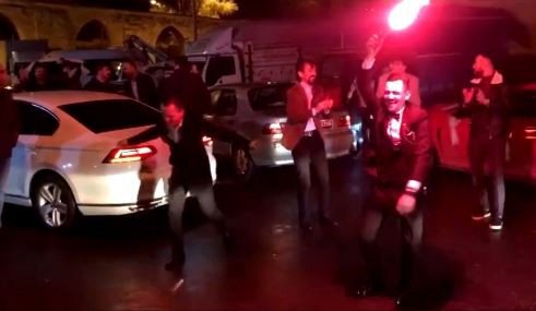 İstanbul’da düğün konvoylarında şoke eden görüntüler kamerada