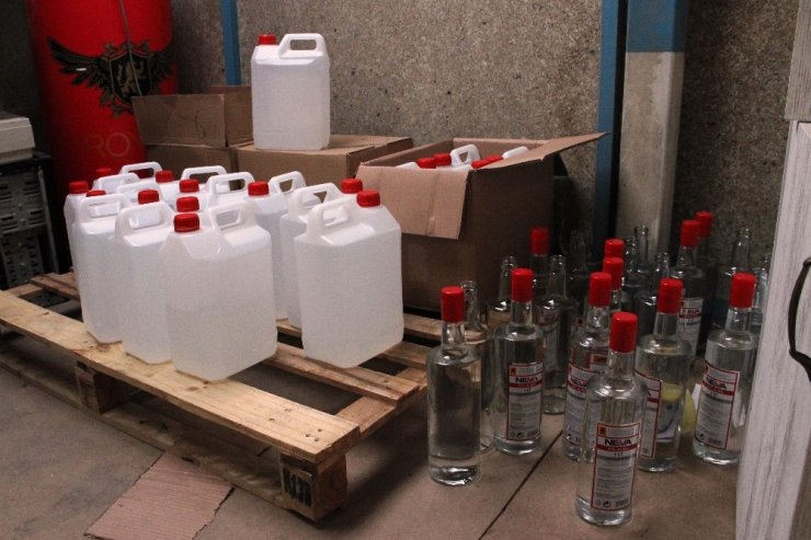 Etil alkolün de sahtesini yapmışlar: 2 gözaltı