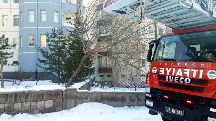 5. kattan atlayan şahıs ağır yaralandı