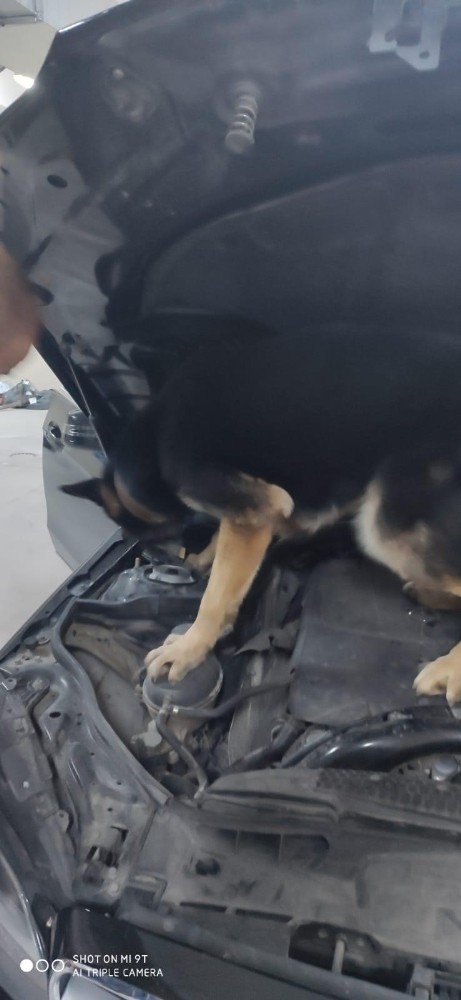 Aküde1 kilo uyuşturucu bulundu