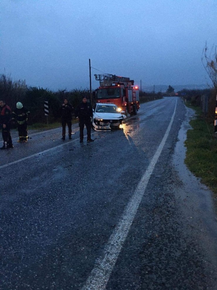Kuşadası’nda trafik kazası: 4 yaralı