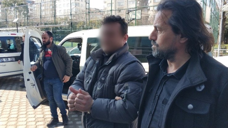 Polis kaçan aracın lastiğine ateş açtı: 1 yaralı