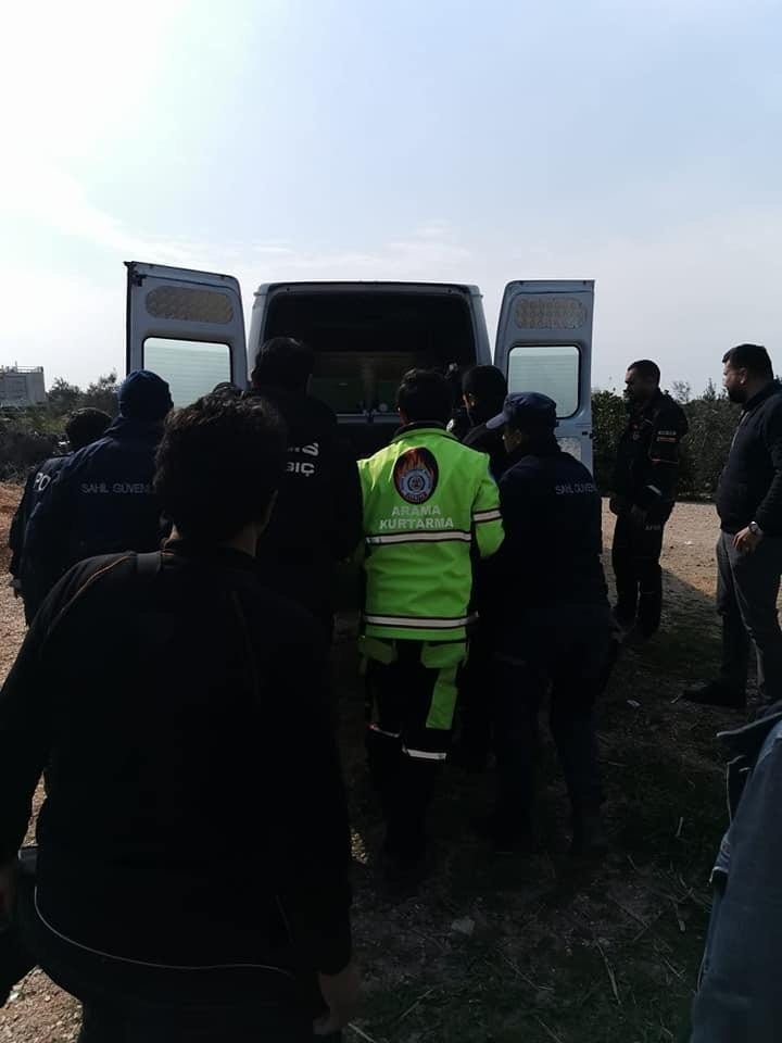 Köprüden atlayan bekçinin cansız bedeni bulundu
