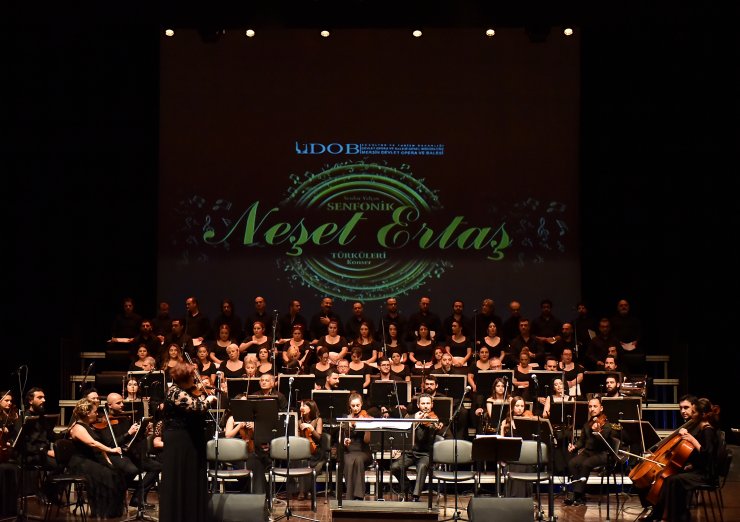 Mersin'de "Senfonik Neşet Ertaş Türküleri" seslendirildi