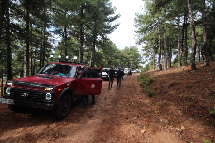 Off-Road tutkunları Sındırgı’da buluştu