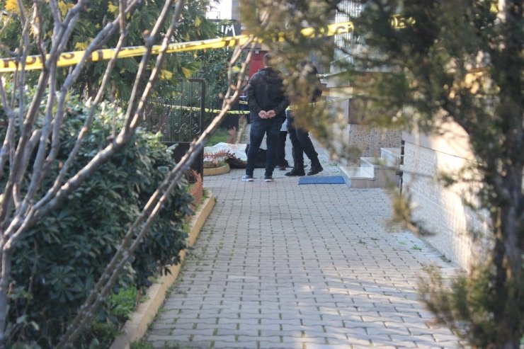 7. kattan düşen adam hayatını kaybetti