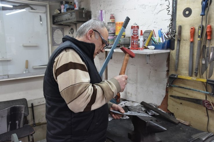 3 kuşaktır bıçak üretiyorlar