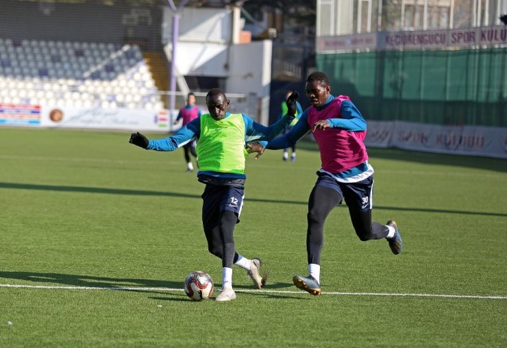 Keçiörengücü, Ümraniyespor maçının hazırlıkları sürdürdü