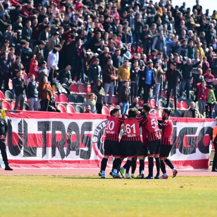 TFF 2. Lig: Uşakspor: 2-Van BBSK:1