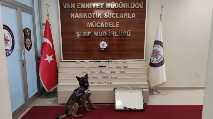 Van'da yolcu otobüsünde 7 kilogram eroin ele geçirildi