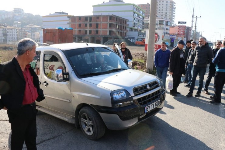 Gazetecinin babasına otomobil çarptı