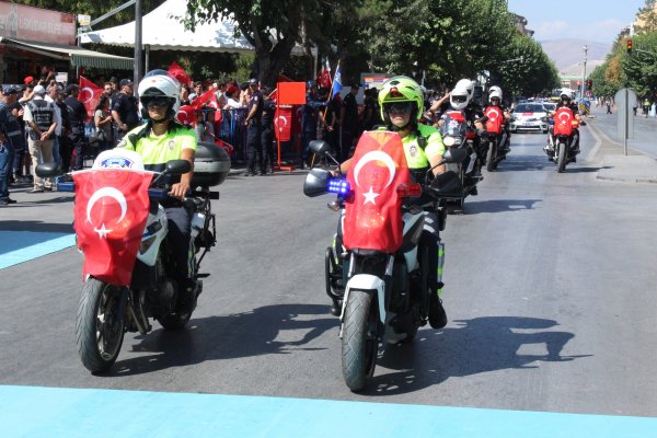 30-agustos-zafer-bayrami-konya-(8).jpg