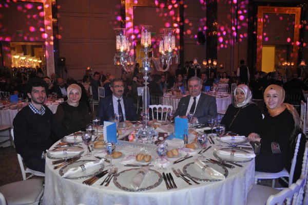4-su-rektoru-musafa-sahin,-neu-rektoru-muzaffer-seker--dugune-esleriyle-birlikte-katildi.jpg