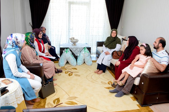 4-yilda-17-bin-aile-ziyaret-edildi-(2).jpg