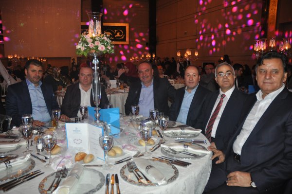 5-dugune-cok-sayida-isadami-katildi.jpg