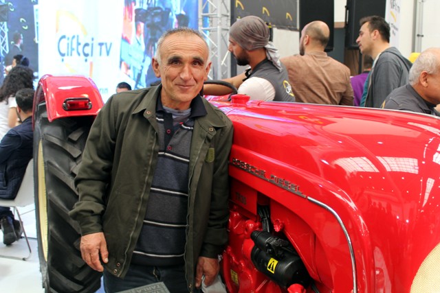 56-yasindaki-traktor-dikkat-cekiyor---(7).jpg