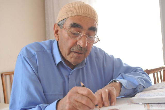 75-yasinda-universiteye-hazirlaniyor-(4).jpg