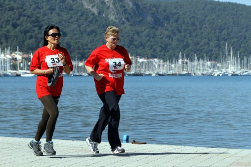 İngilizler kanser hastaları için koştu