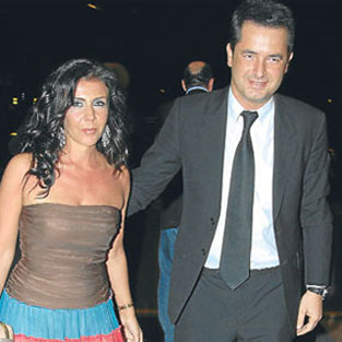 acun-ilicali-dan-esine-servet-degerinde-otomobil-6751024_9487_m.jpg acun-ilicali-dan-esine-servet-degerinde-otomobil-6751024_9487_m.jpg