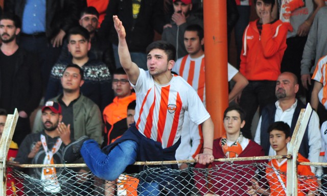 adanaspor-konyaspor-maci-olay-(2).jpg