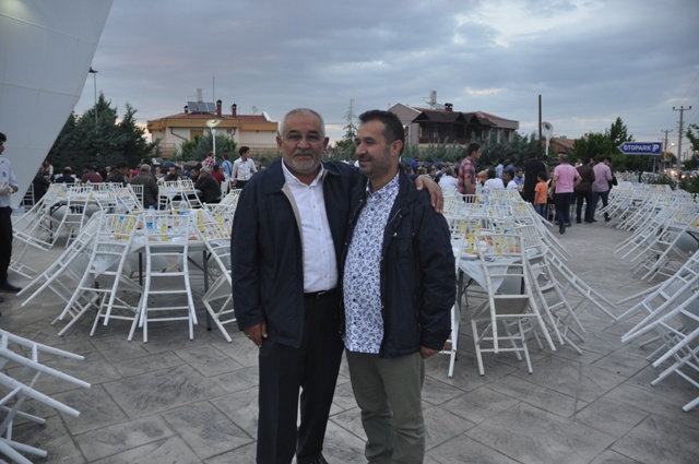 adem-bulut-iftarda-bulusturdu-(2).jpg