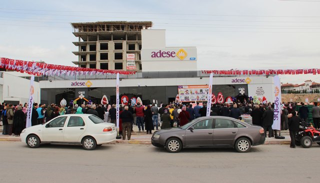 adese,-2018’in-ilk-yeni-magazasini-aksaray’da-acti--(3).jpg