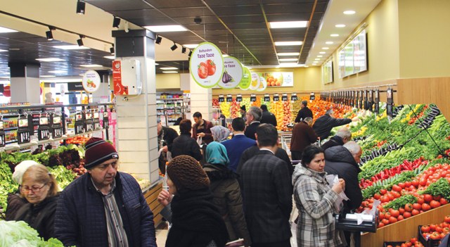 adese,-ankara-yolu-ve-akkopru-magazalarini-yeniledi-(2).jpg