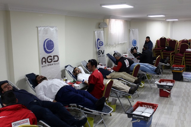 agd’den-kizilay’a-destek--(2).jpg
