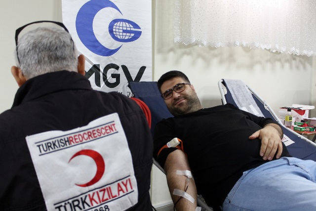 agd’den-kizilay’a-destek--(5).jpg