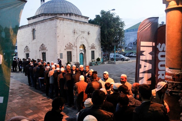 agd-gencligi-sabah-namazinda--(2).jpeg