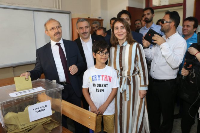ahmet-sorgun’a-‘sen--(1).jpeg