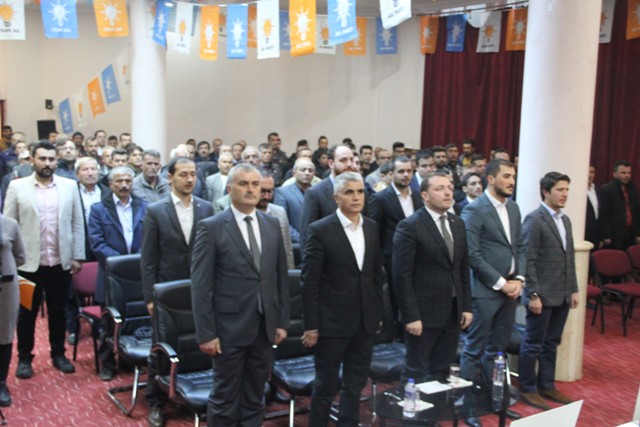 ak-genclik-kongrelere-devam-ediyor-(4).jpg
