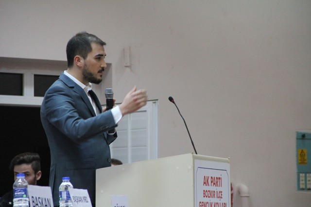 ak-genclik-kongrelere-devam-ediyor-(7)-001.jpg