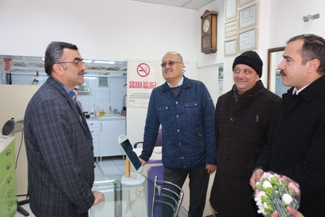 ak-parti--referandum-calismalarini-surduruyor-(3).jpg