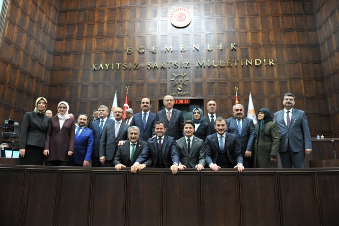 ak-parti-9-buyuksehir-(2).jpg