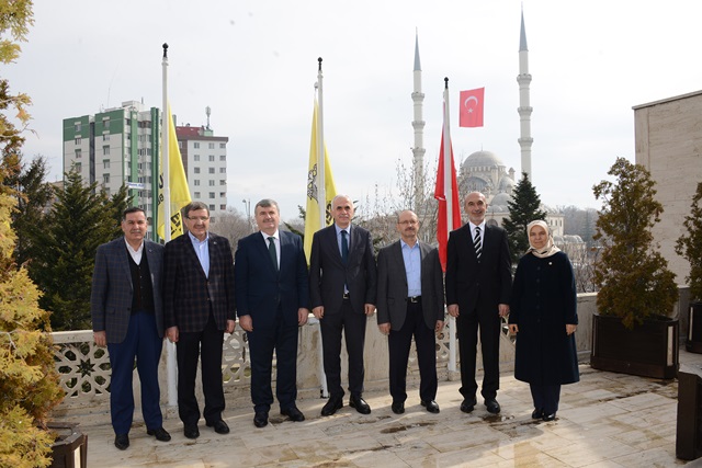 ak-parti-genel-baskan-yardimcisi-erol-kaya-konya-planlamada-ornek-sehir-(2).jpg
