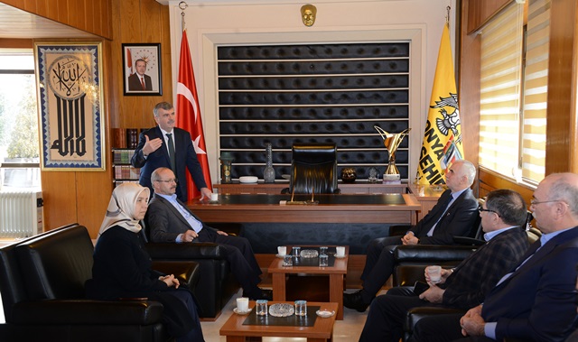 ak-parti-genel-baskan-yardimcisi-erol-kaya-konya-planlamada-ornek-sehir-(5).jpg
